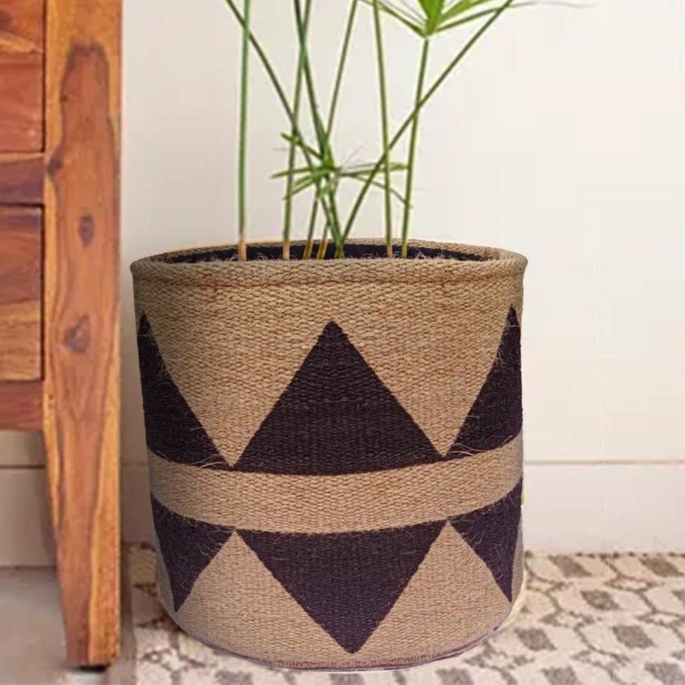 Rund korg i naturfärgad och brun jute - Bild 2