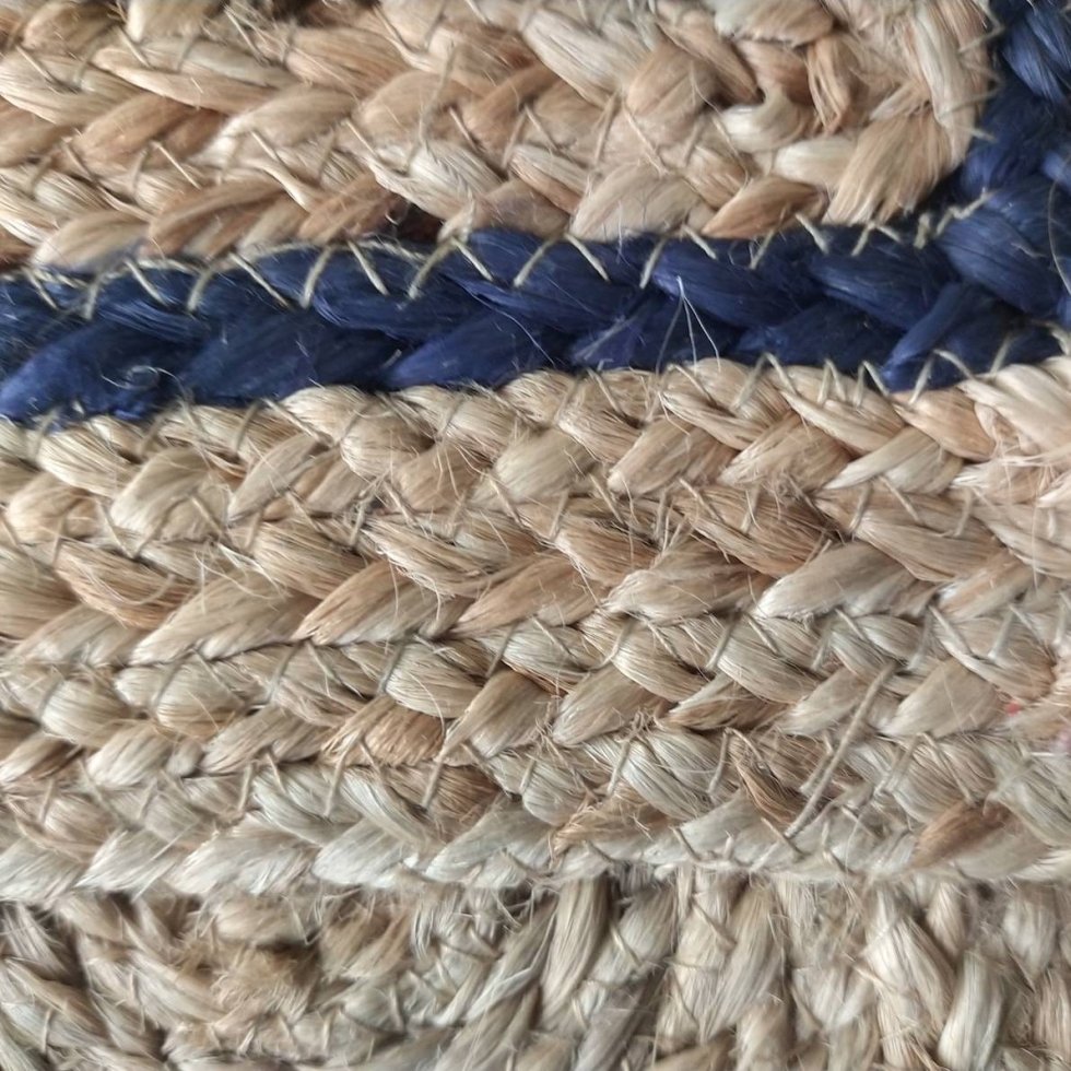 Skulpterade bordstabletter i jute - Bild 5