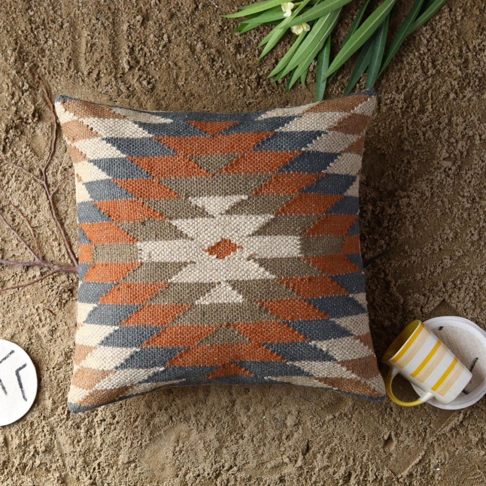 Kudde i vintage ull och jutekilim - Bild 2