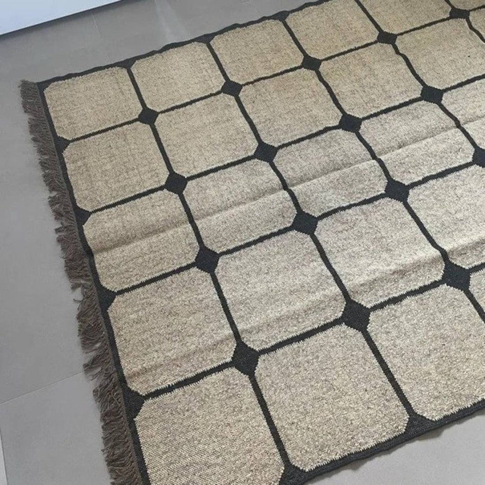 Matta i ull och jute med kvadratiskt mönster - Bild 5