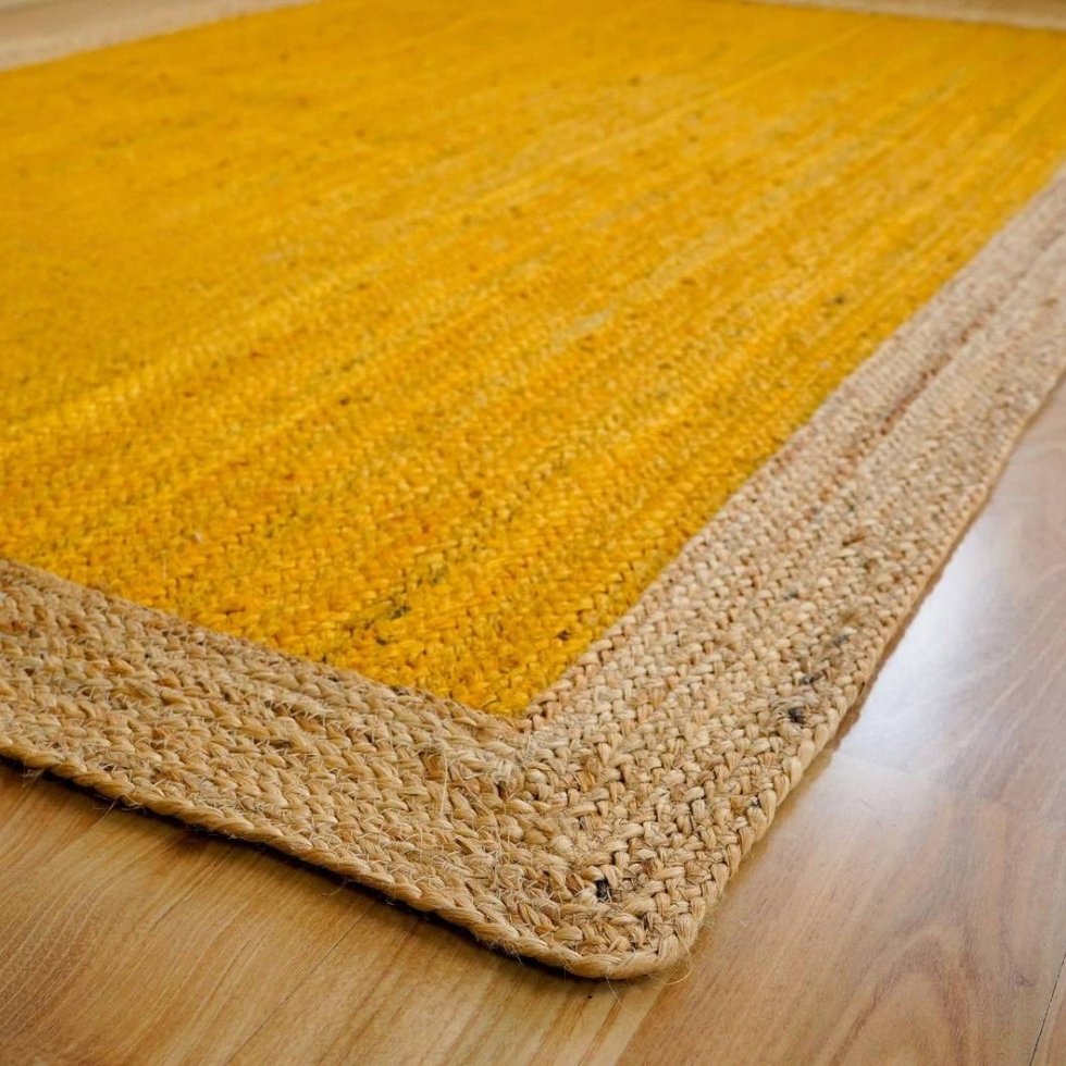 Gul flätad jute matta med naturlig kant - Bild 2