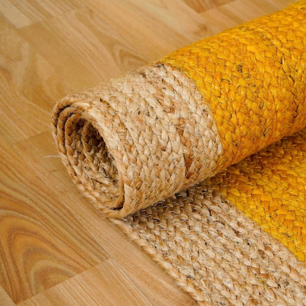 Gul flätad jute matta med naturlig kant - Bild 3