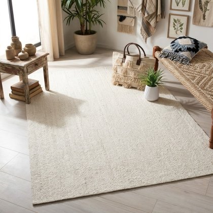 Natural white braided jute rug